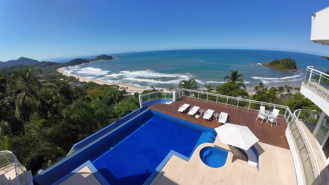 Casa no Condomínio Tijucopava Guarujá — Villa 201