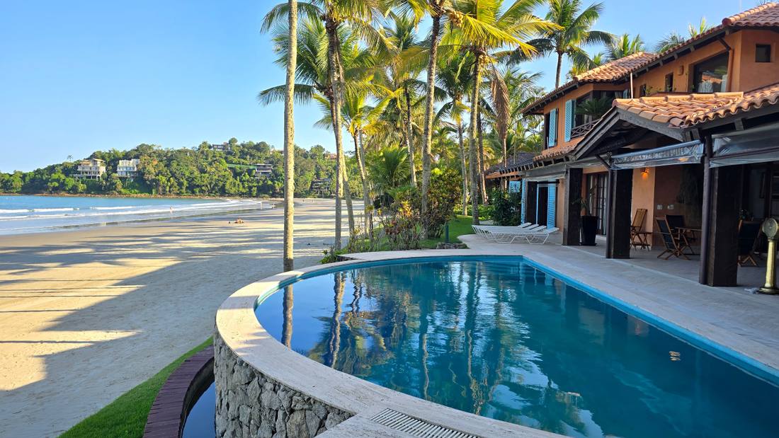 Casa no Condomínio Iporanga Guarujá — Villa 498