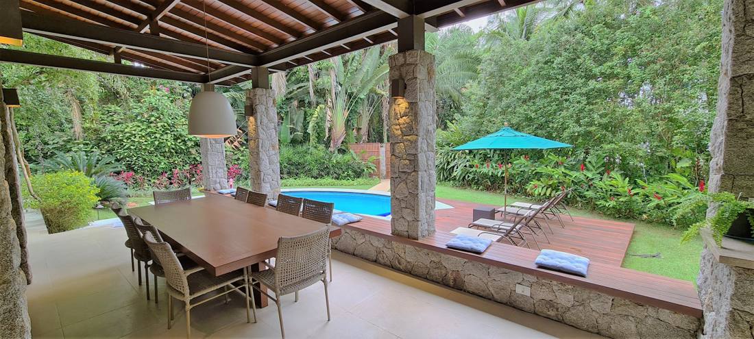 Casa no Condomínio Iporanga Guarujá — Villa 482
