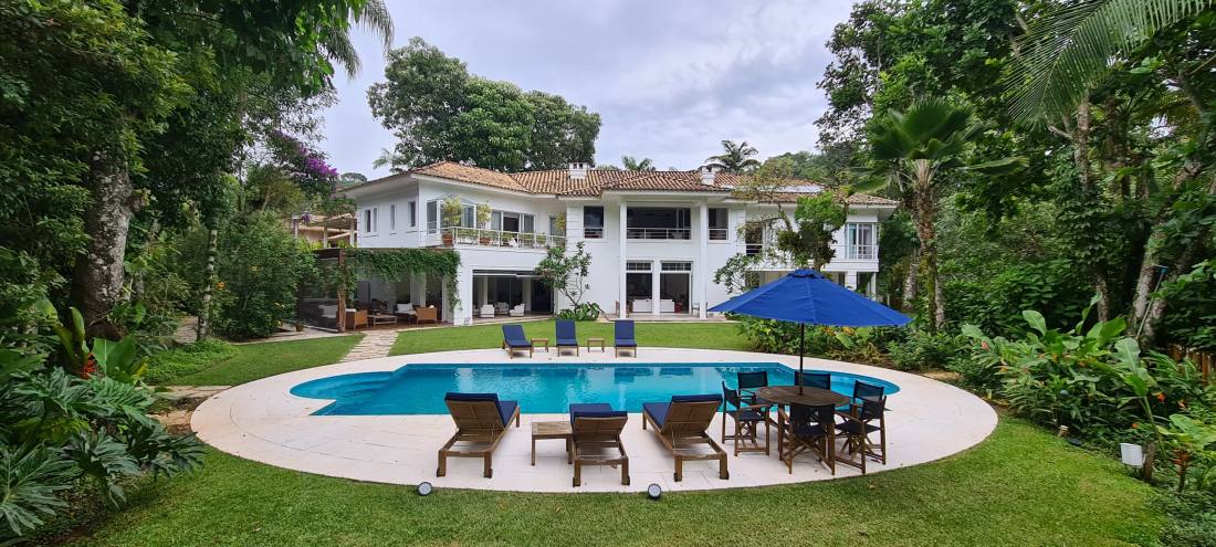 Casa no Condomínio Iporanga Guarujá — Villa 485