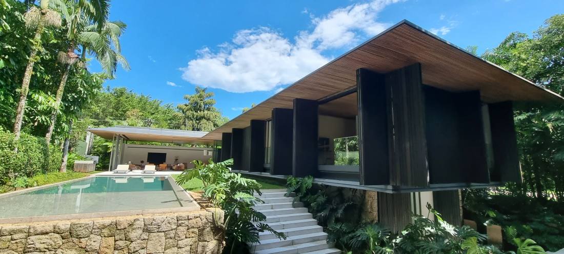 Imóvel no Condomínio Iporanga Guarujá — Villa 401