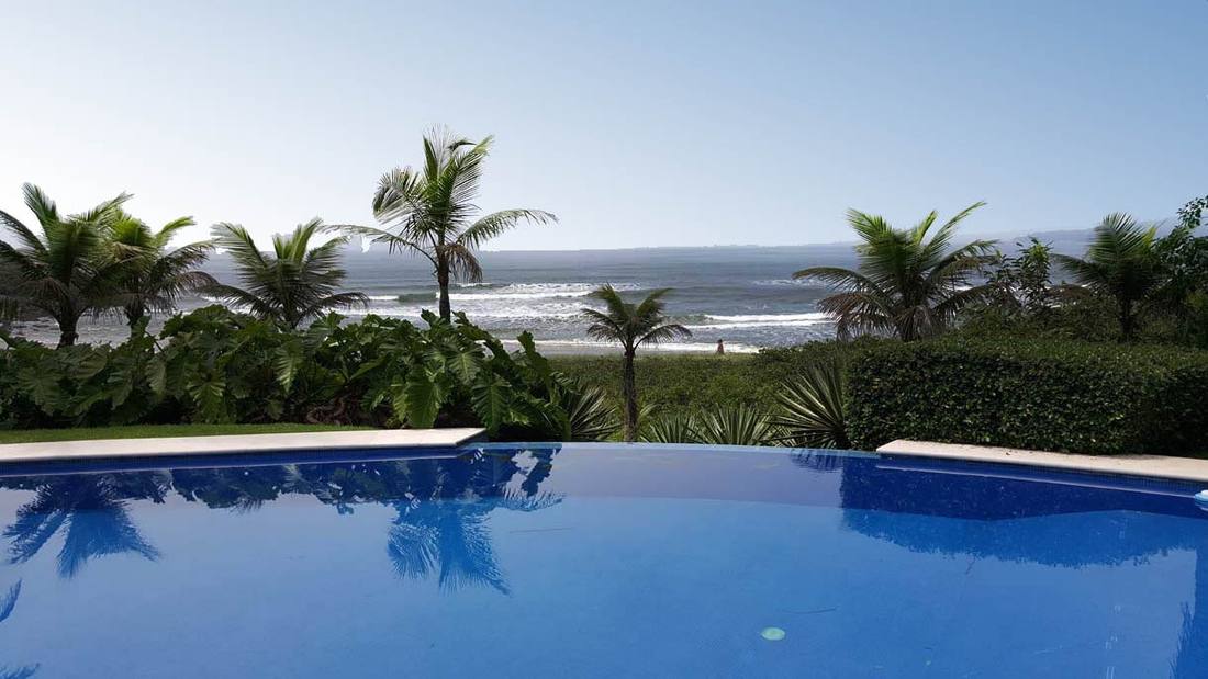 Casa no Condomínio Iporanga Guarujá — Villa 493