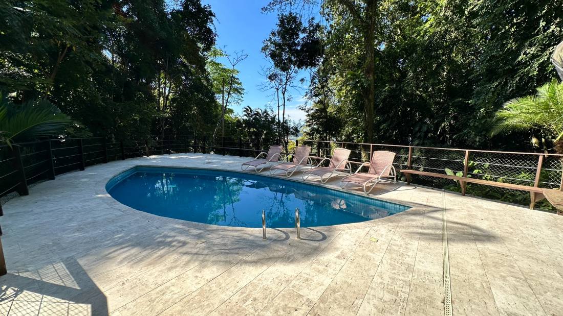 Casa no Condomínio Tijucopava Guarujá — Villa 207