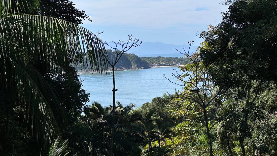 Casa no Condomínio Tijucopava Guarujá — Villa 207