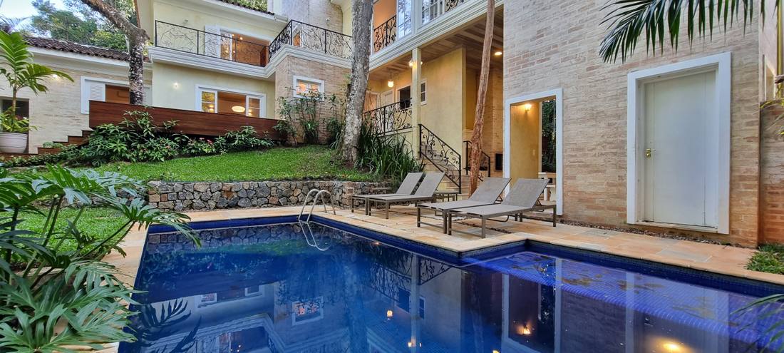 Casa no Condomínio Iporanga Guarujá — Villa 462