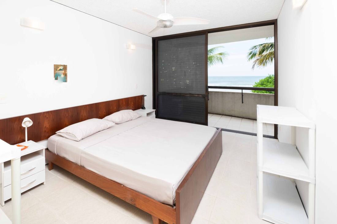 Casa no Condomínio Taguaíba Guarujá — Villa 392