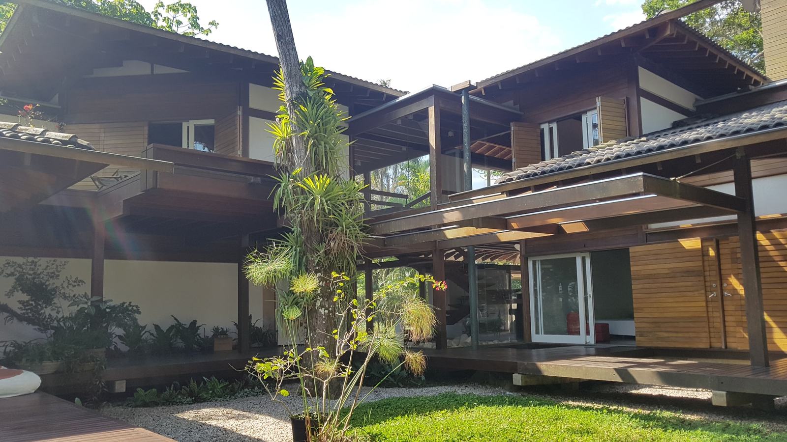 Área externa 11 — Iporanga, Guarujá, à venda e para locação, Casa