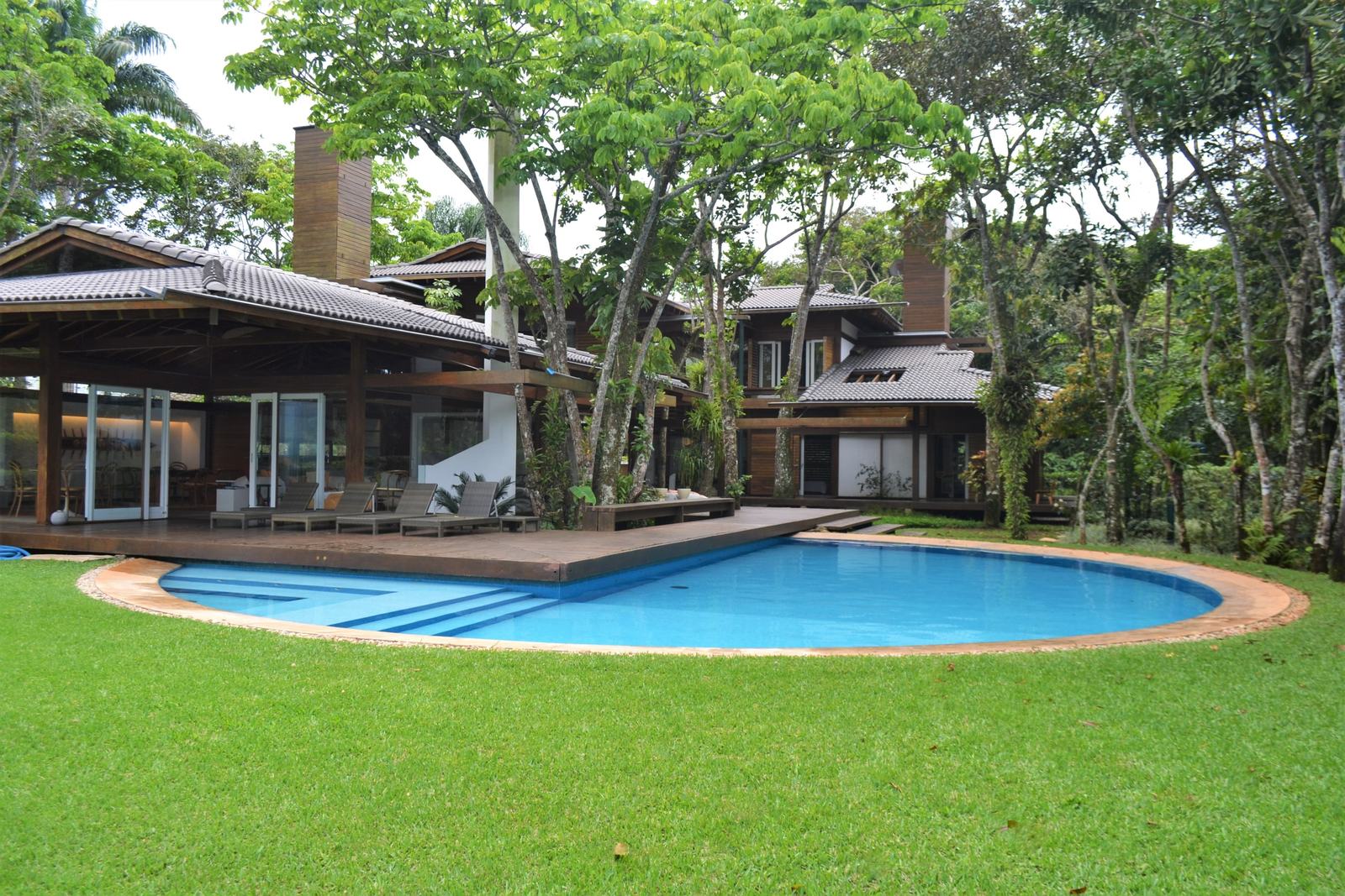 Área externa 8 — Iporanga, Guarujá, à venda e para locação, Casa