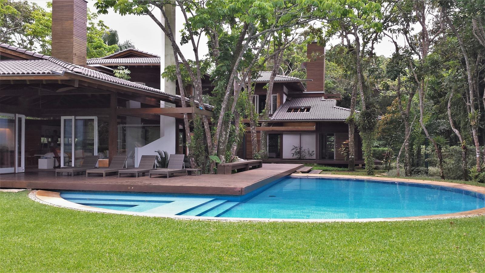 Área externa 13 — Iporanga, Guarujá, à venda e para locação, Casa