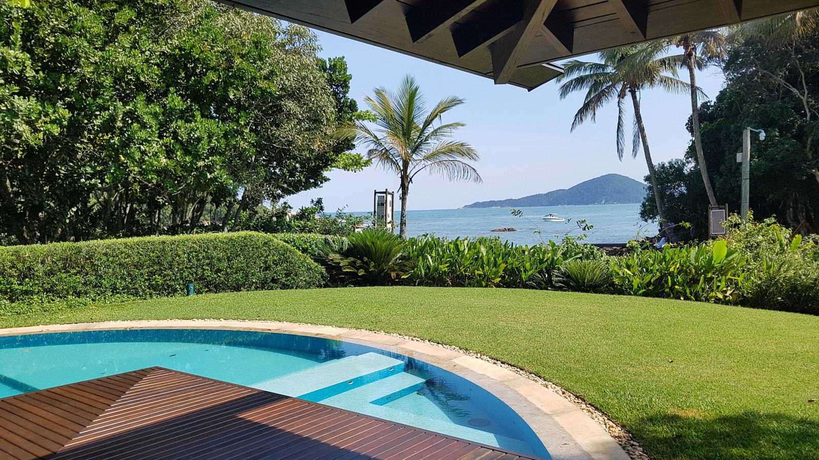 Área externa 18 — Iporanga, Guarujá, à venda e para locação, Casa
