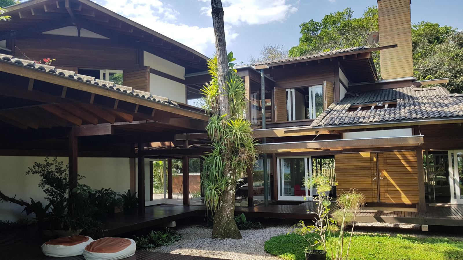 Área externa 20 — Iporanga, Guarujá, à venda e para locação, Casa