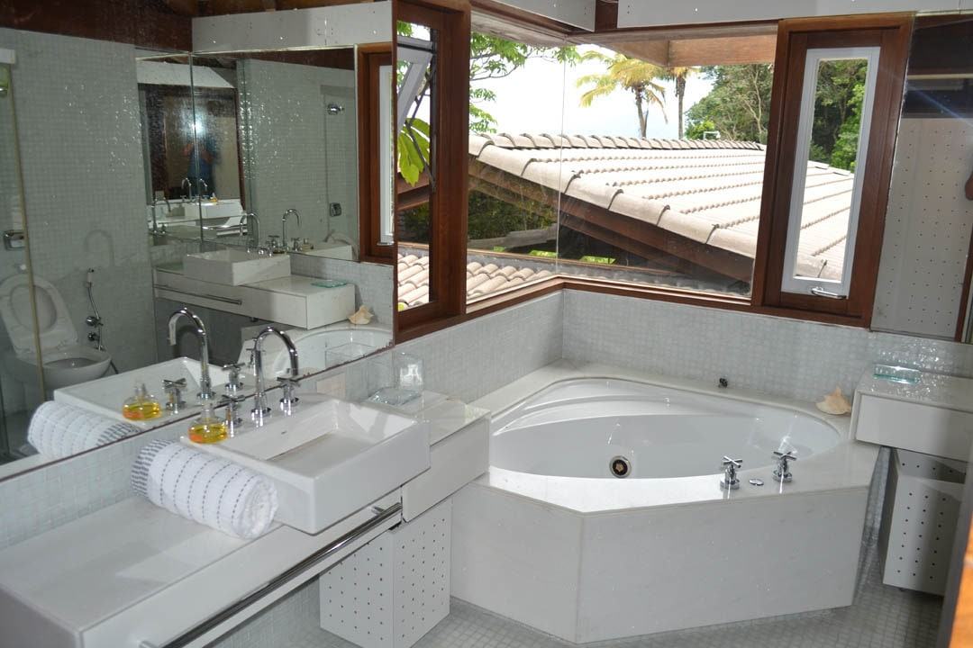 Suíte 6 — Iporanga, Guarujá, à venda e para locação, Casa