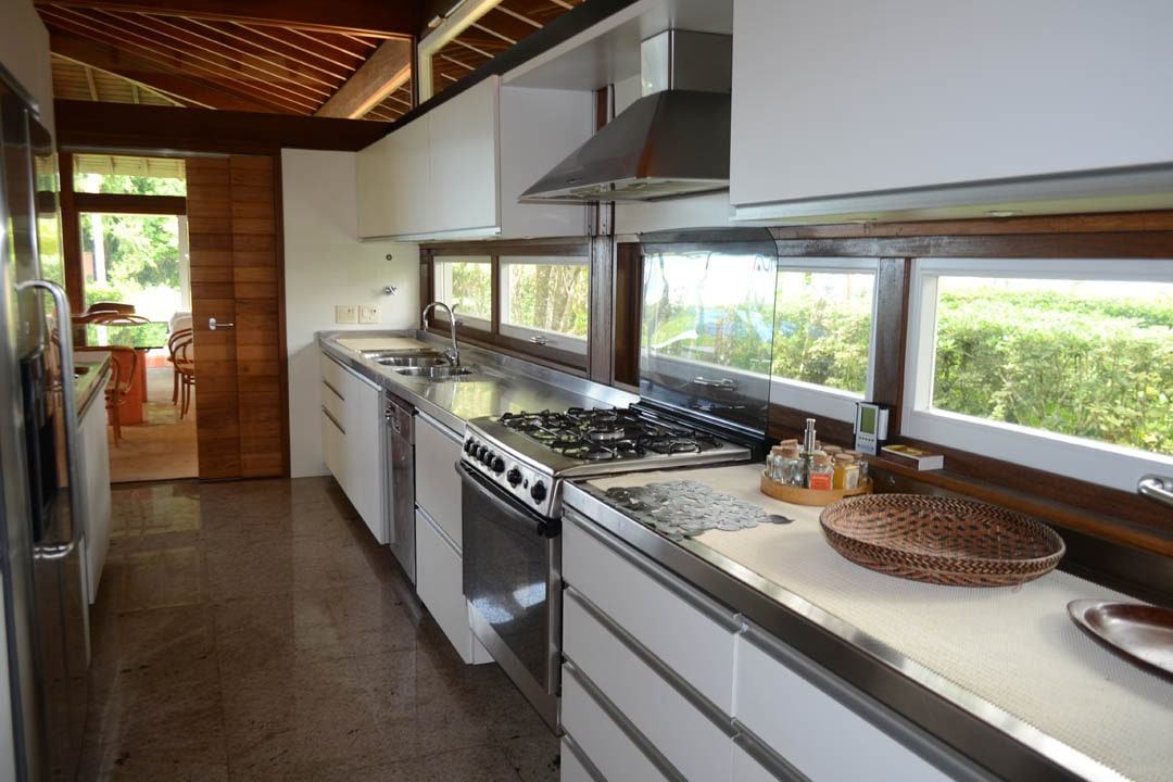 Área de serviço 1 — Iporanga, Guarujá, à venda e para locação, Casa