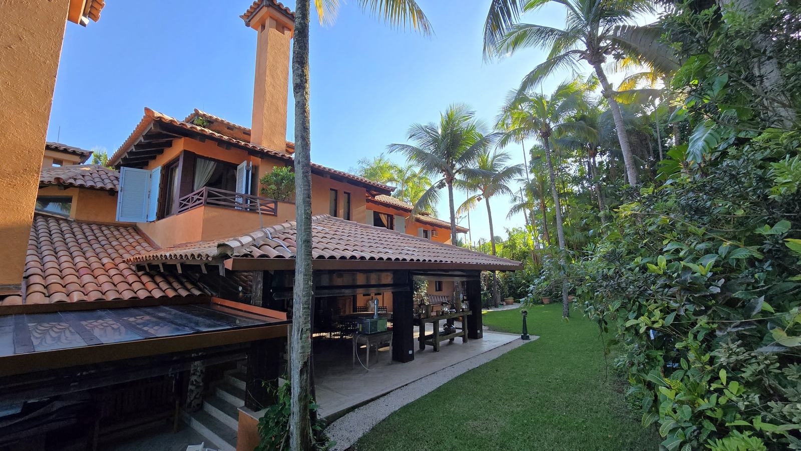 Área externa 20 — Iporanga, Guarujá, para locação, Casa