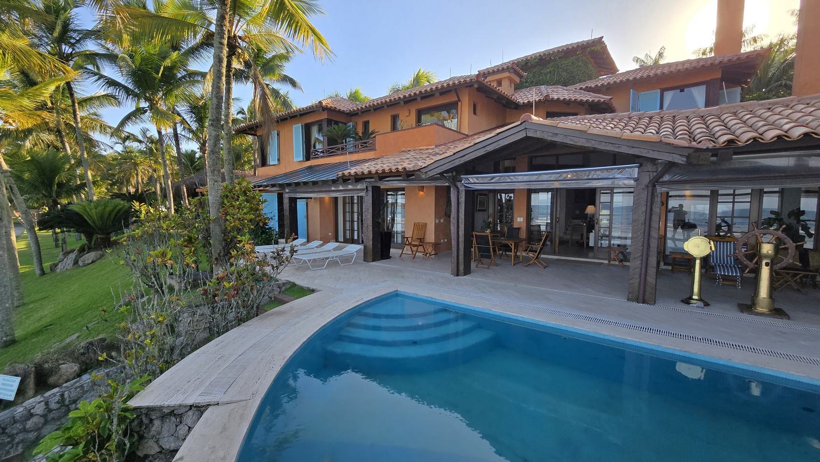 Área externa 14 — Iporanga, Guarujá, para locação, Casa