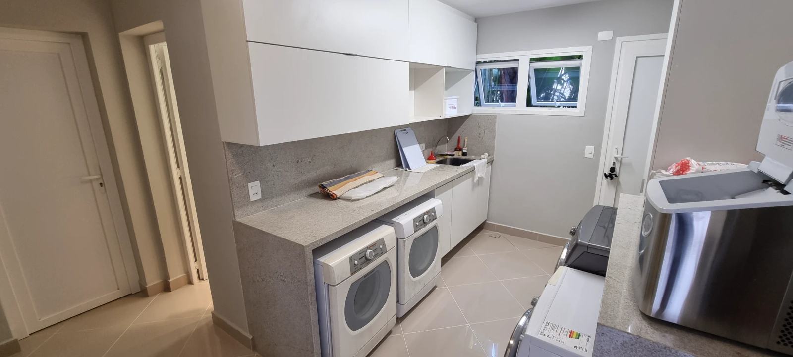 Área de serviço 5 — Iporanga, Guarujá, à venda, Casa