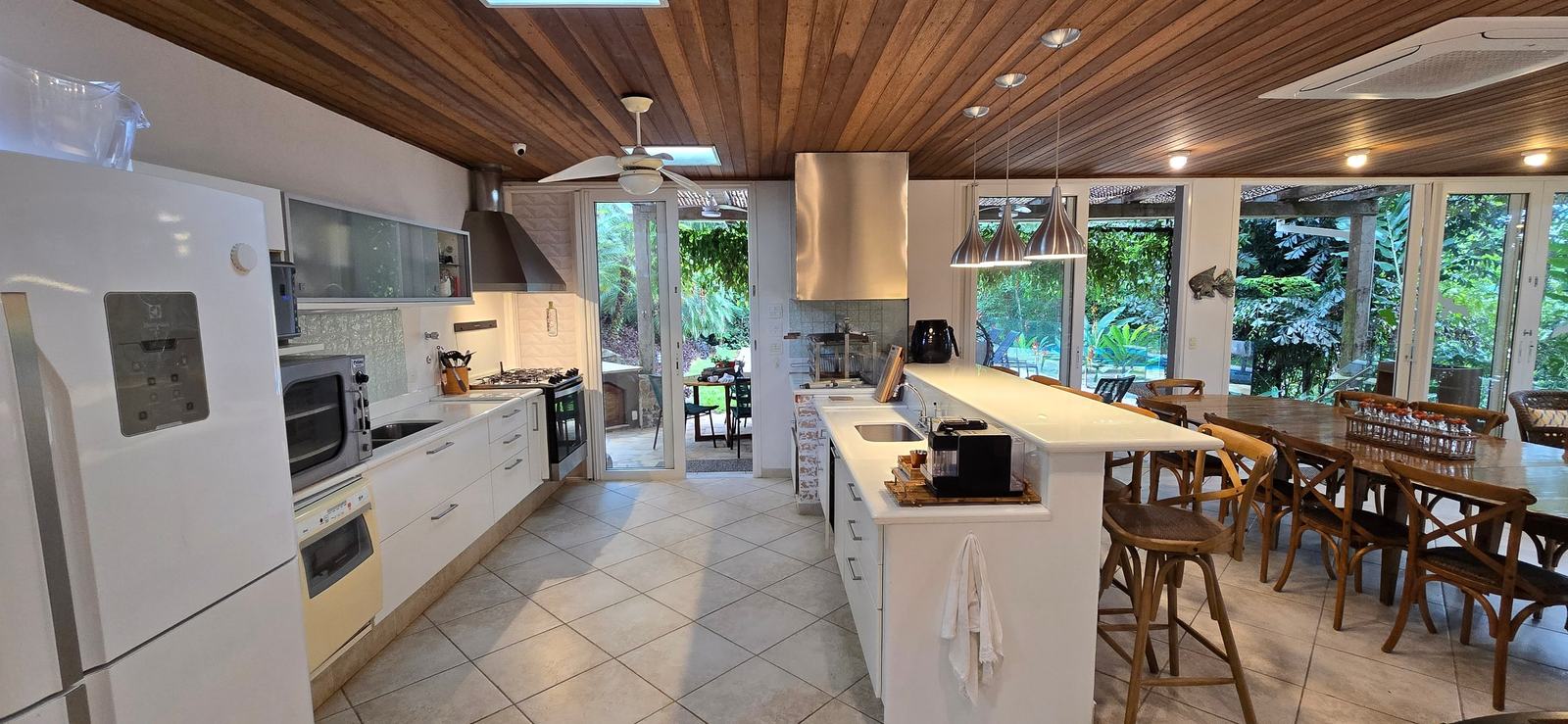 Ambiente interno 7 — Iporanga, Guarujá, à venda e para locação, Casa