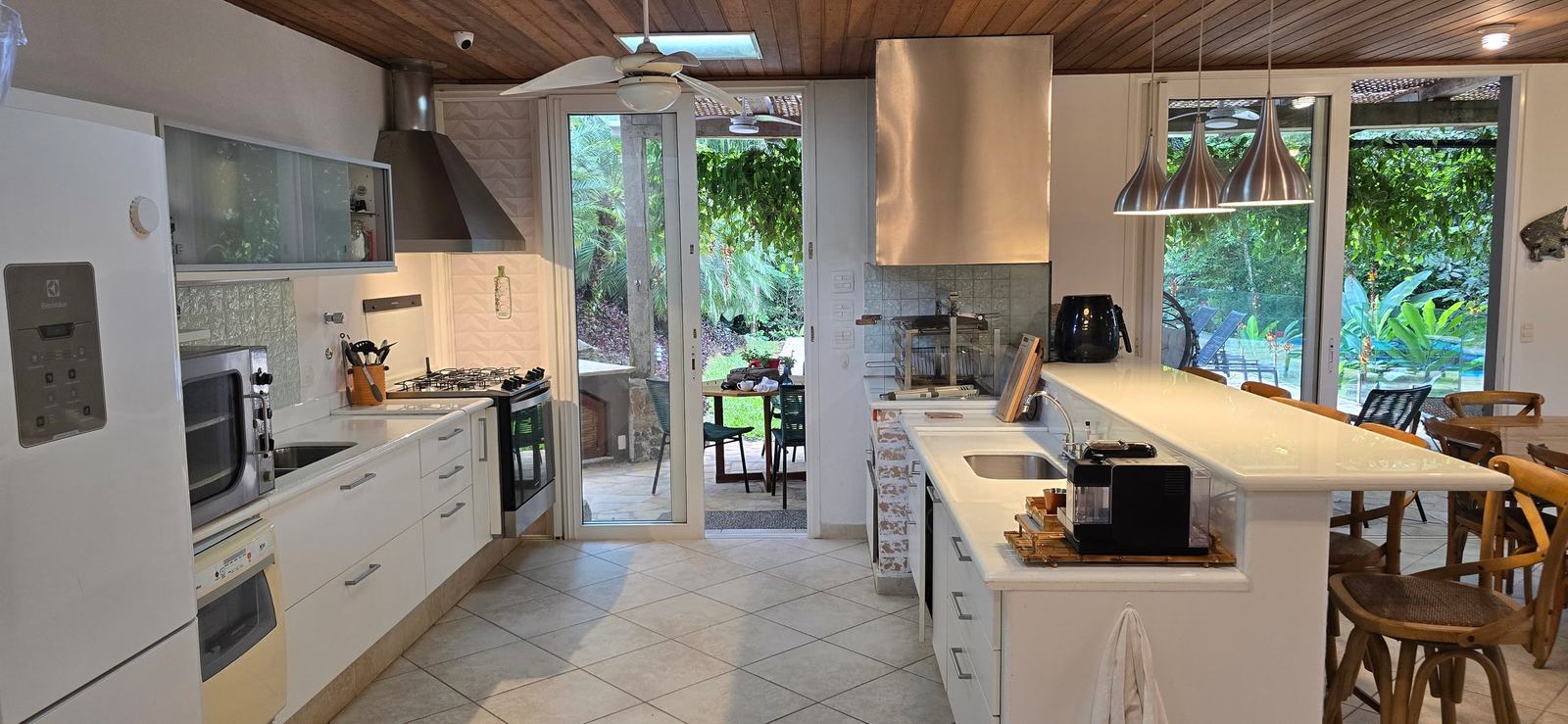 Ambiente interno 6 — Iporanga, Guarujá, à venda e para locação, Casa