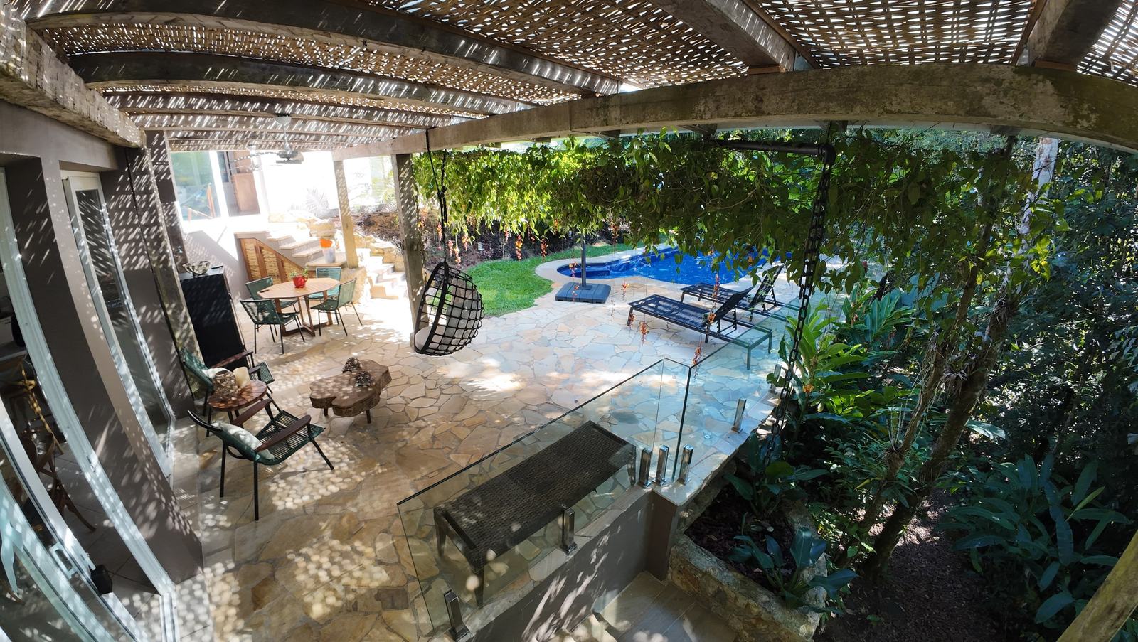 Área externa 12 — Iporanga, Guarujá, à venda e para locação, Casa