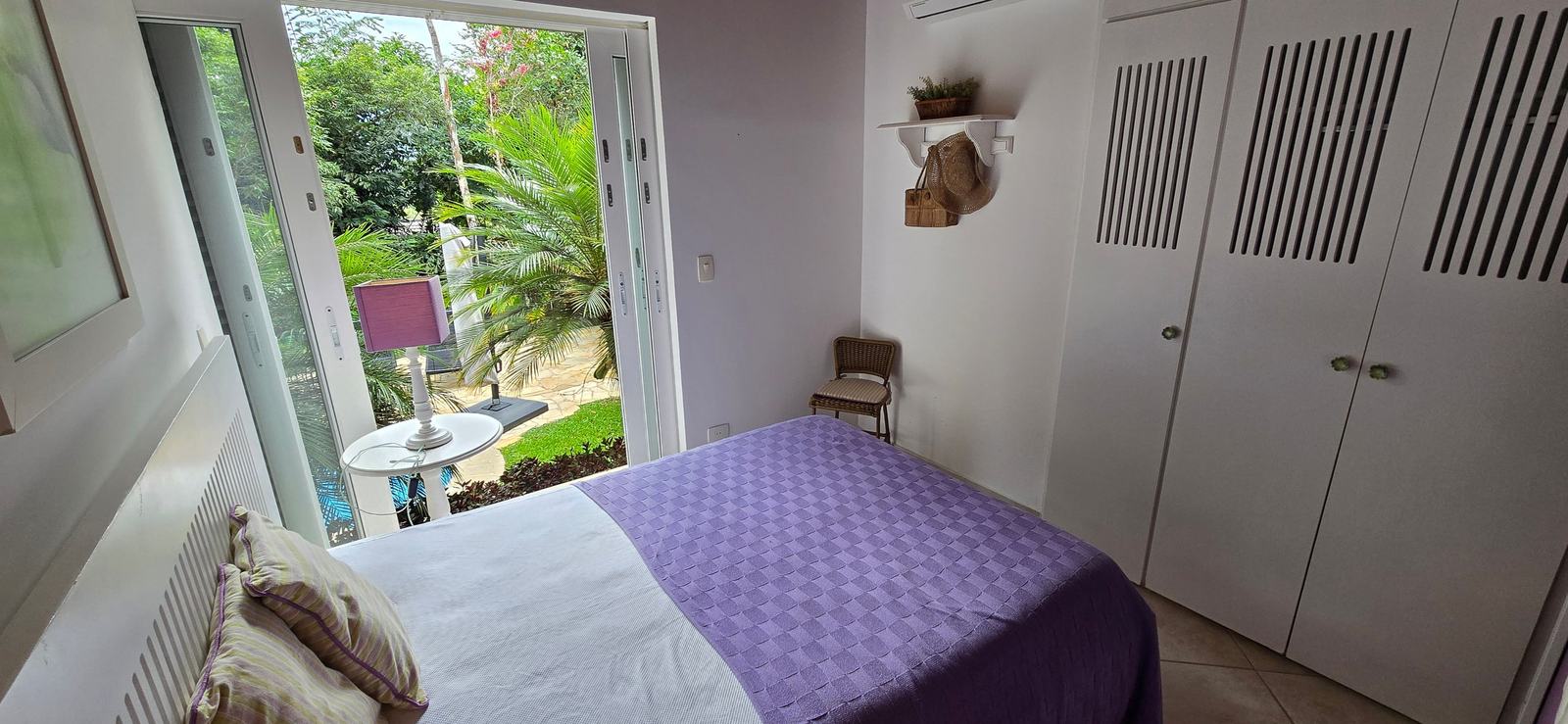 Suíte 14 — Iporanga, Guarujá, à venda e para locação, Casa