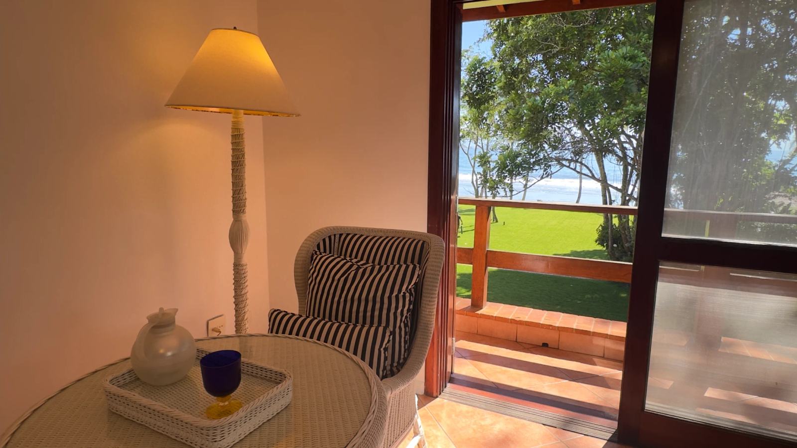 Casa Pé na Areia - Praia de Iporanga - Locação Temporada (9)