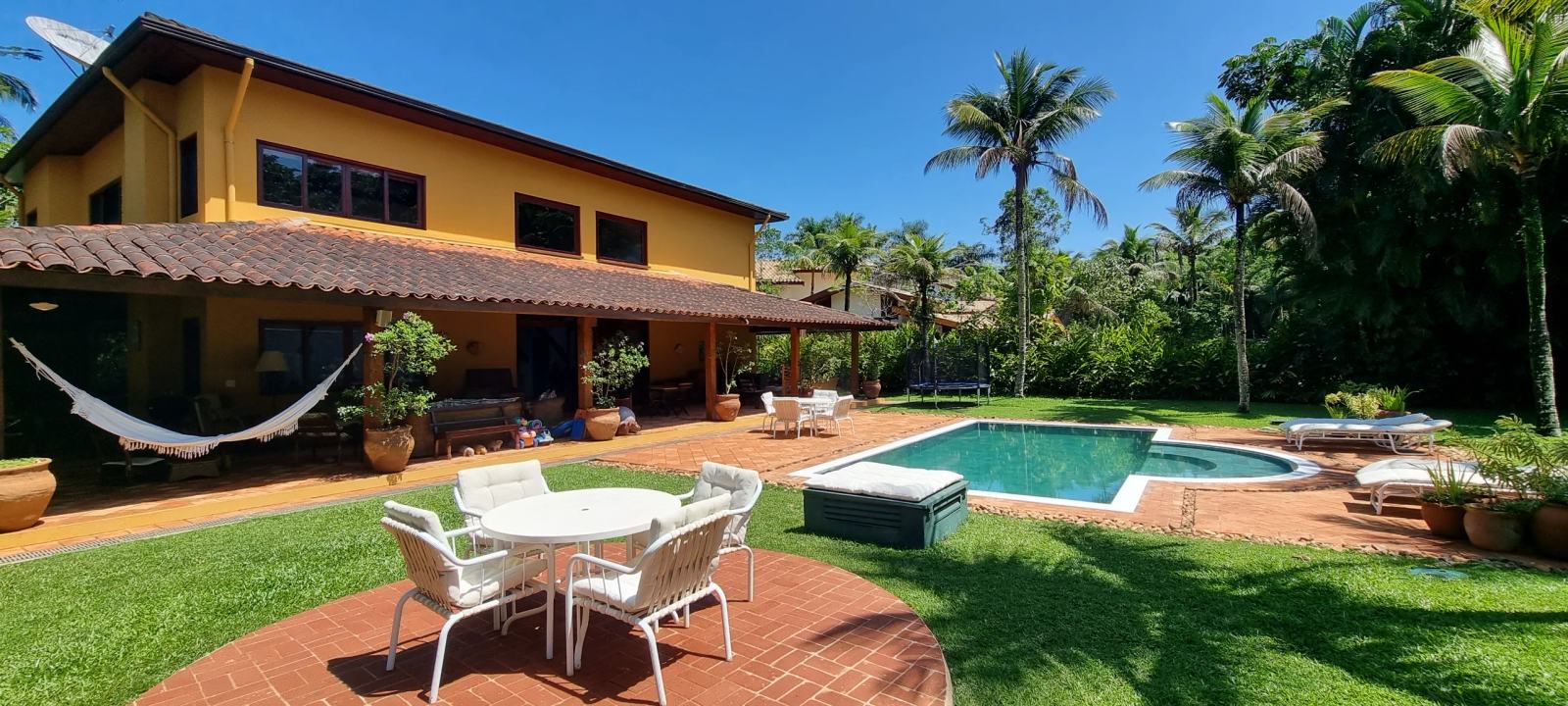 Área externa 14 — Iporanga, Guarujá, para locação, Casa