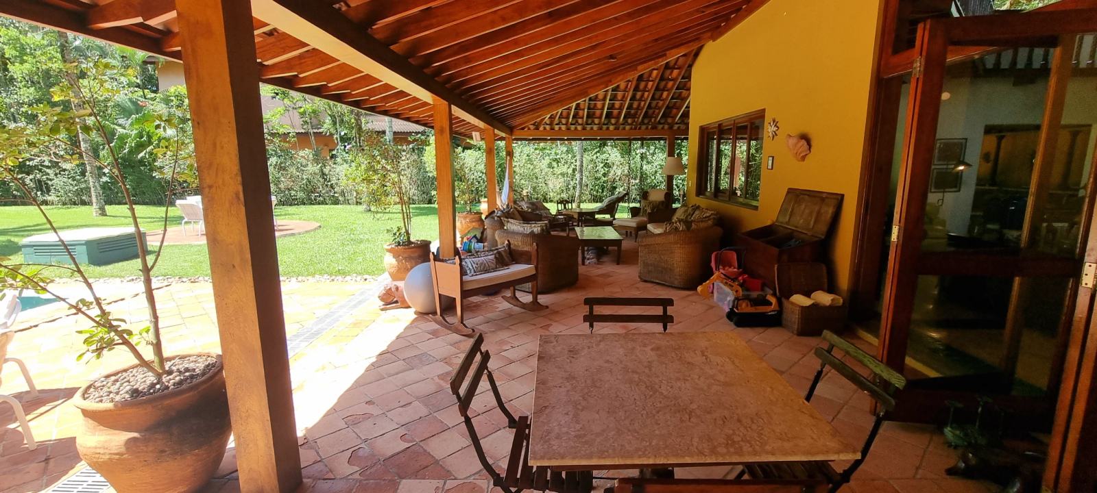 Área externa 9 — Iporanga, Guarujá, para locação, Casa