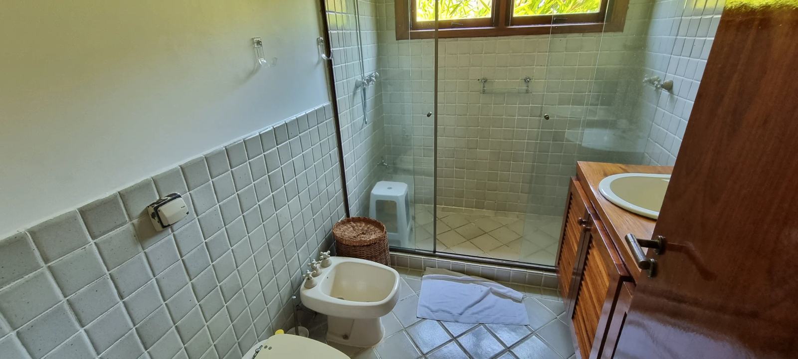 Suíte 2 — Iporanga, Guarujá, para locação, Casa