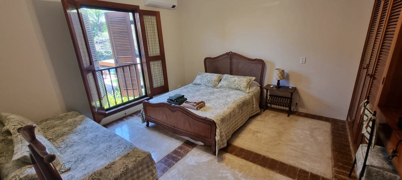 Suíte 8 — Iporanga, Guarujá, para locação, Casa