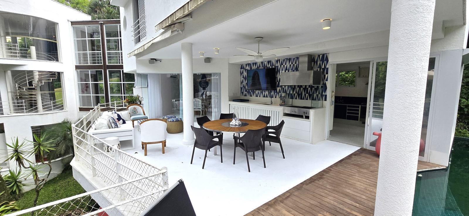 Área externa 17 — Iporanga, Guarujá, à venda e para locação, Casa
