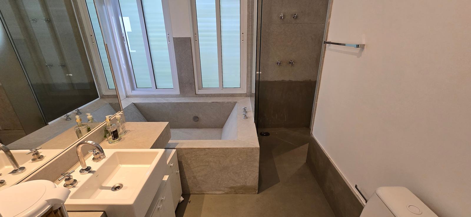 Suíte 2 — Iporanga, Guarujá, à venda e para locação, Casa