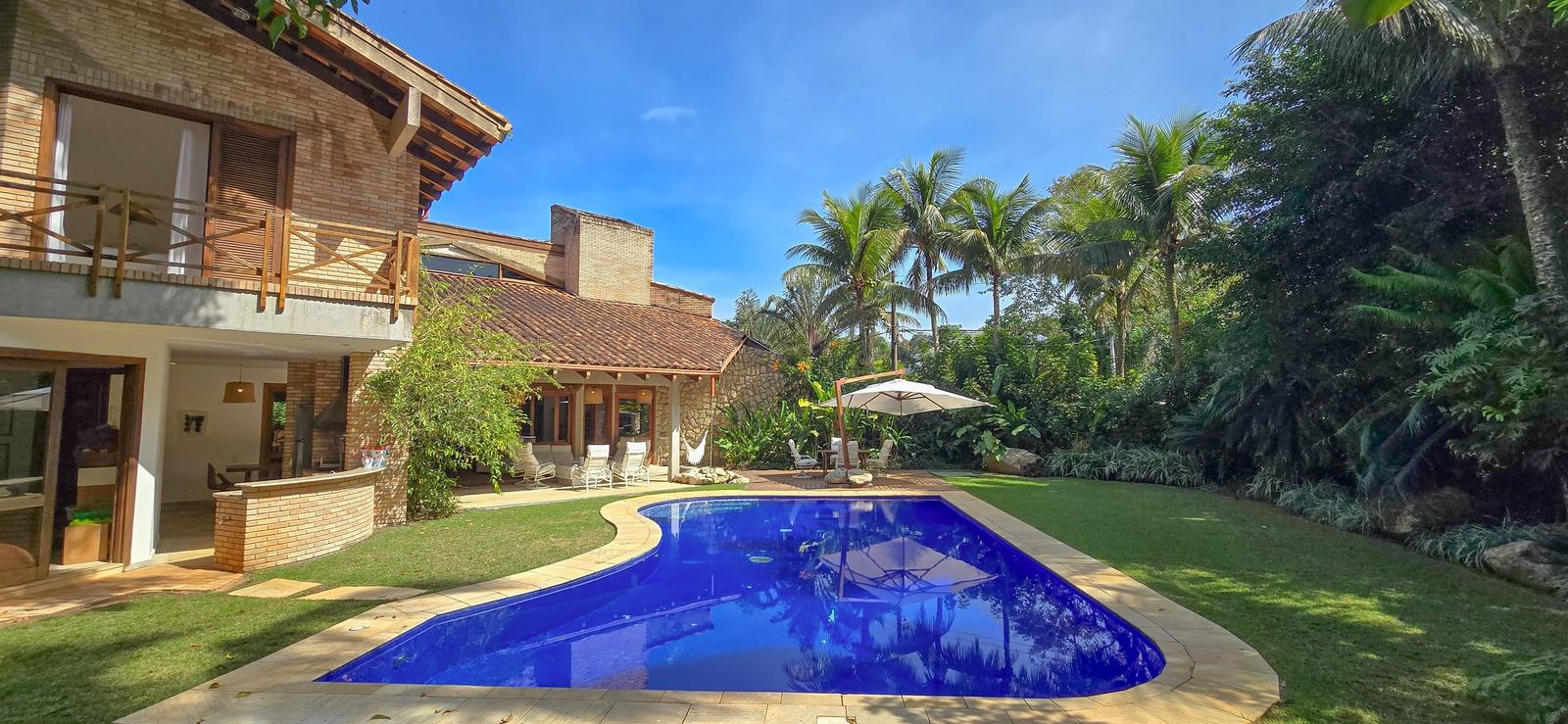 Área externa 9 — Iporanga, Guarujá, para locação, Casa