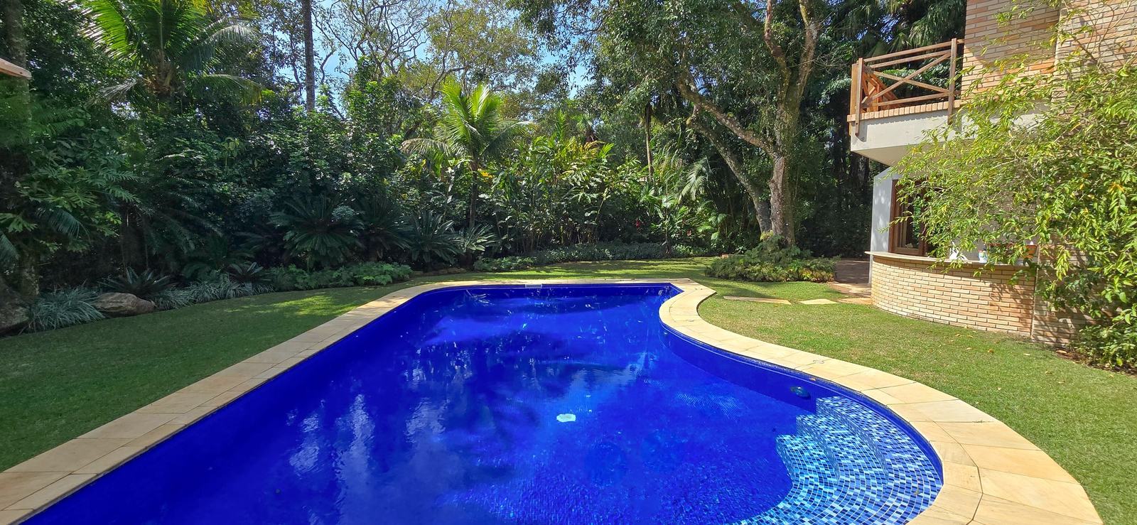 Área externa 2 — Iporanga, Guarujá, para locação, Casa