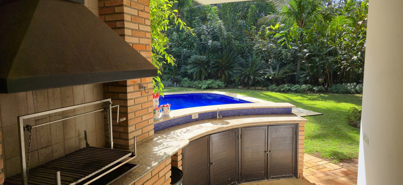 Área externa 15 — Iporanga, Guarujá, para locação, Casa