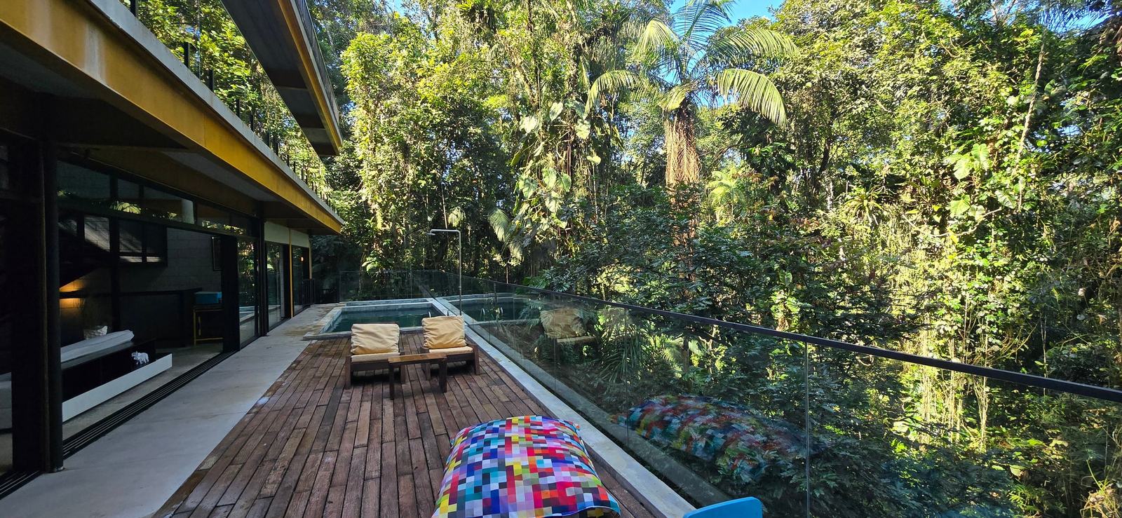 Área externa 13 — Iporanga, Guarujá, para locação, Casa