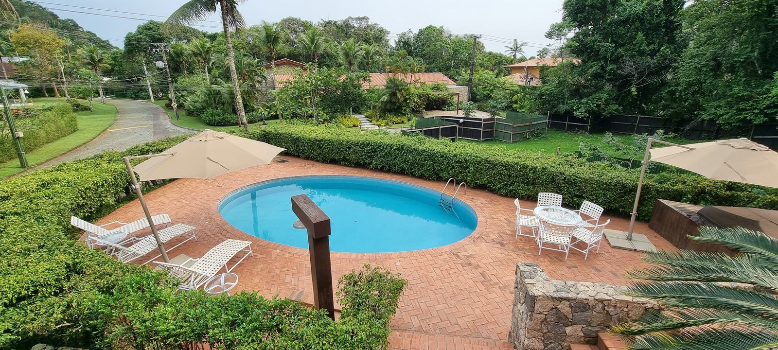 Área externa 3 — Iporanga, Guarujá, à venda e para locação, Casa