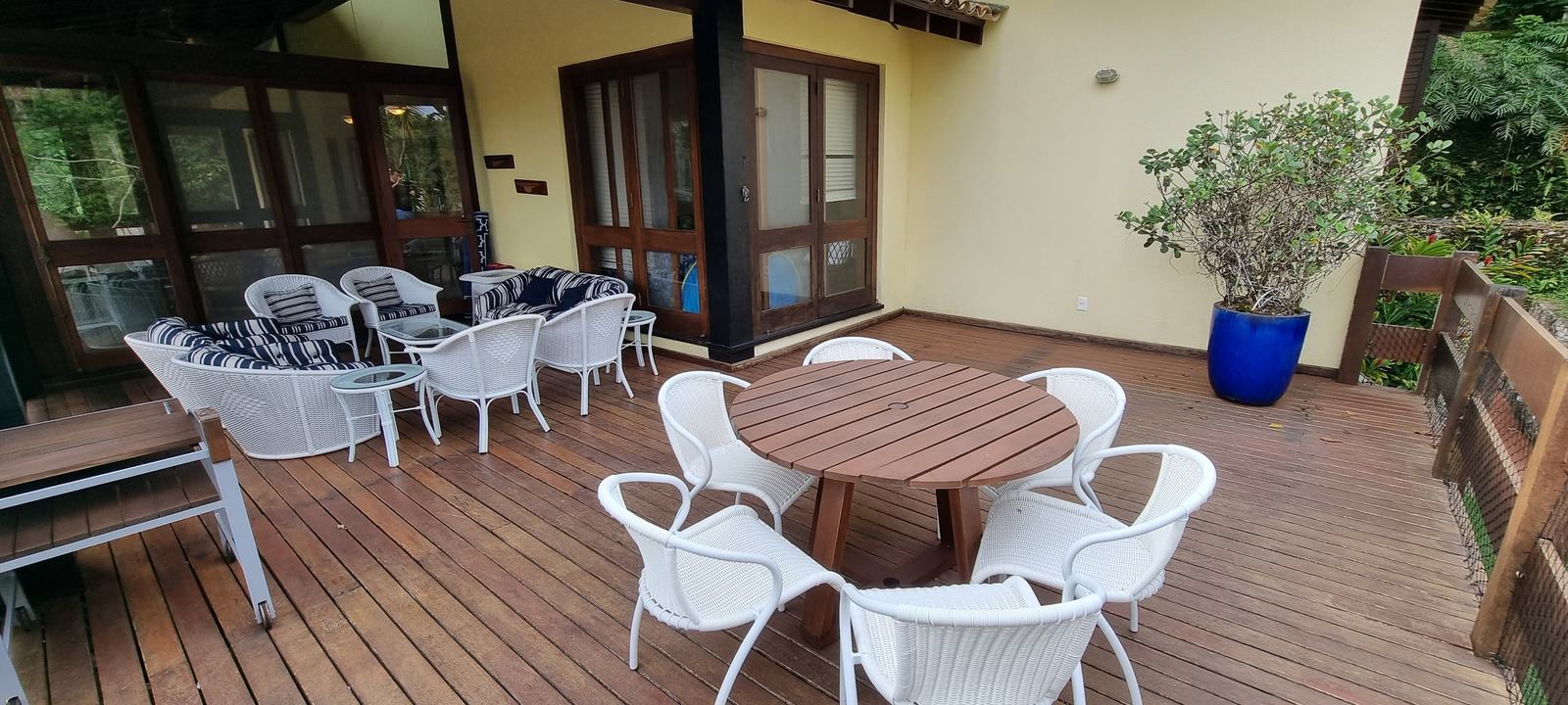 Área externa 12 — Iporanga, Guarujá, à venda e para locação, Casa