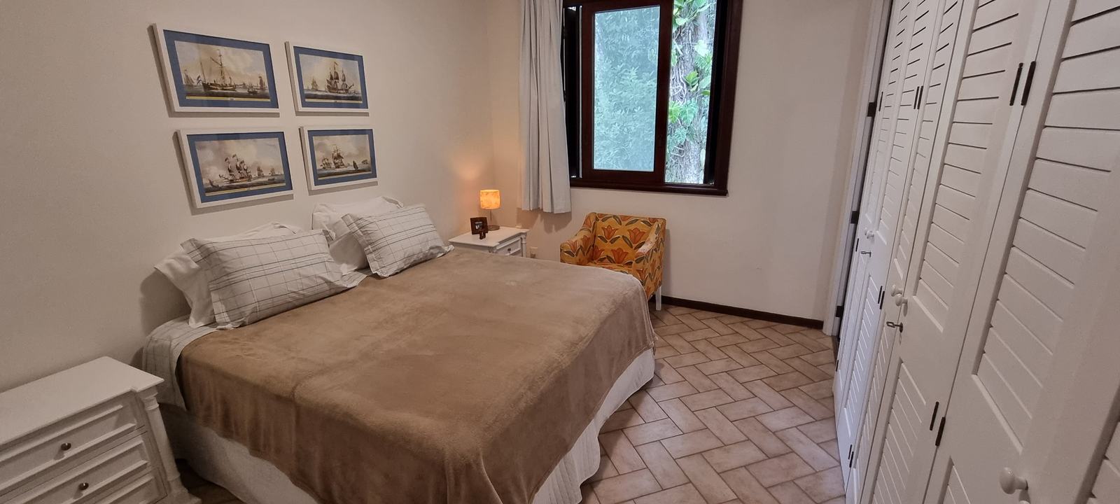 Suíte 12 — Iporanga, Guarujá, à venda e para locação, Casa