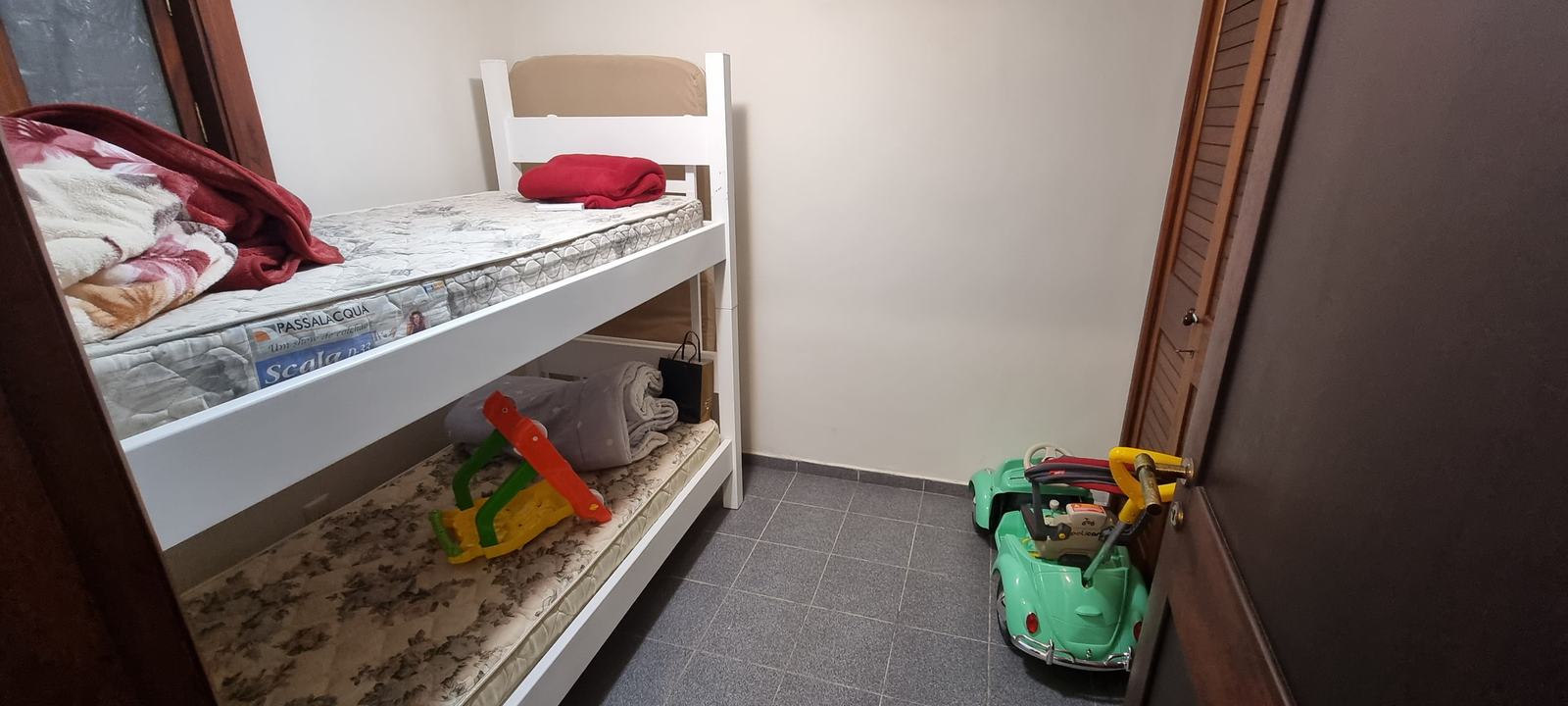 Suíte 16 — Iporanga, Guarujá, à venda e para locação, Casa