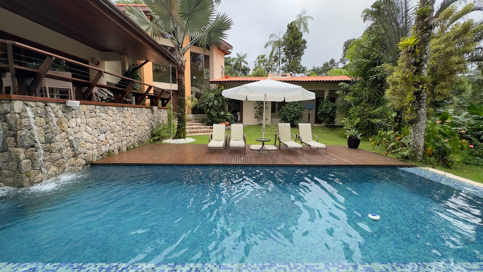 Área externa 6 — Iporanga, Guarujá, à venda, Casa