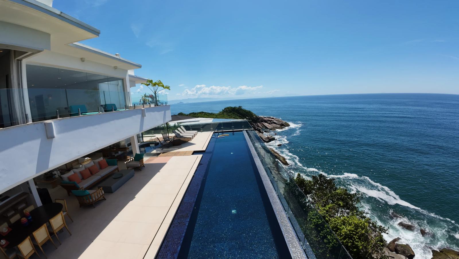 Vista aérea 4 — Iporanga, Guarujá, à venda, Casa