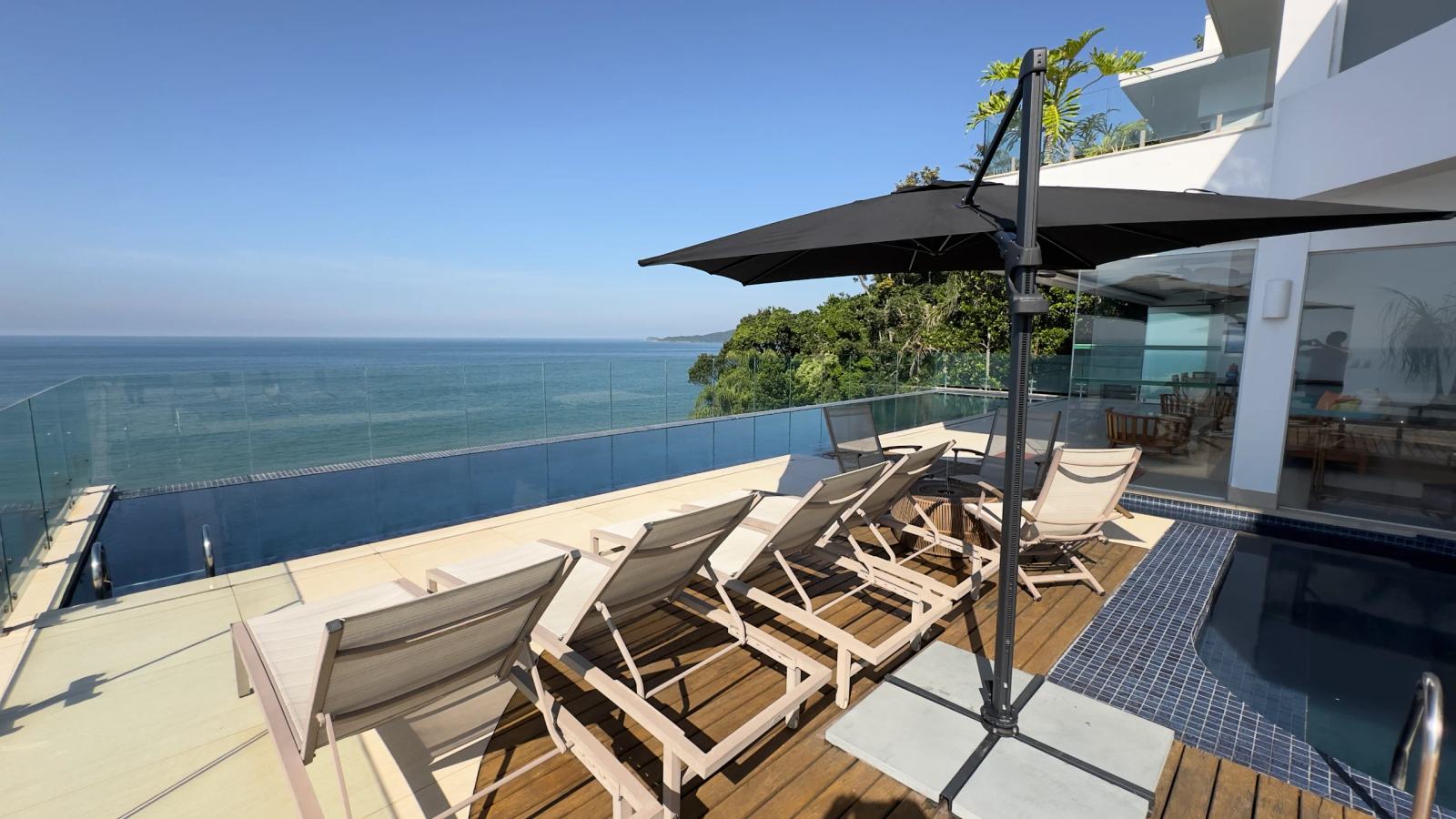 Área externa 2 — Iporanga, Guarujá, à venda, Casa