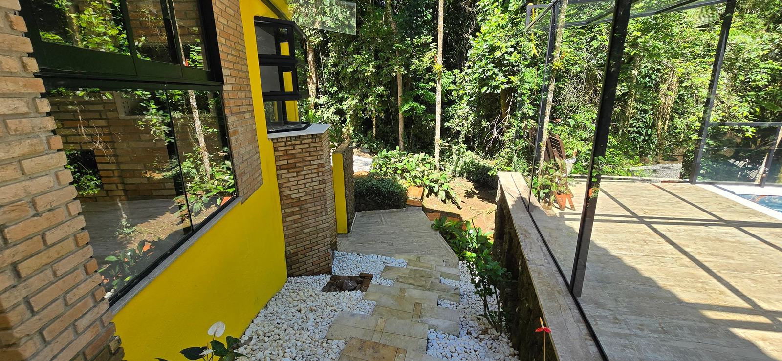 Área externa 4 — Iporanga, Guarujá, para locação, Casa