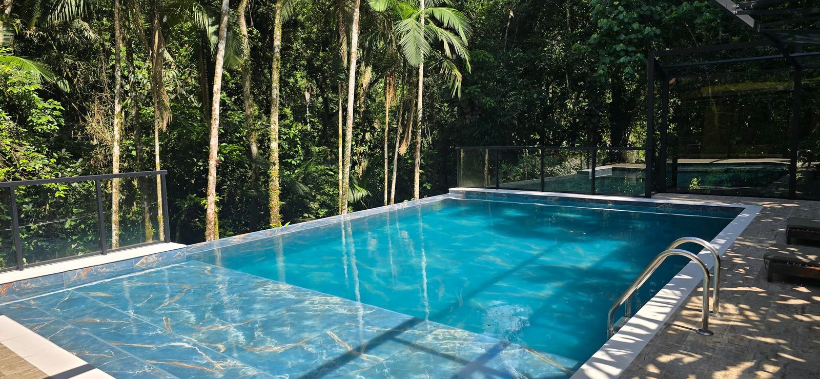 Área externa 13 — Iporanga, Guarujá, para locação, Casa