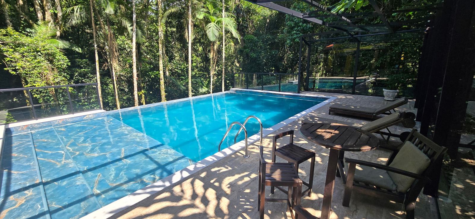 Área externa 12 — Iporanga, Guarujá, para locação, Casa