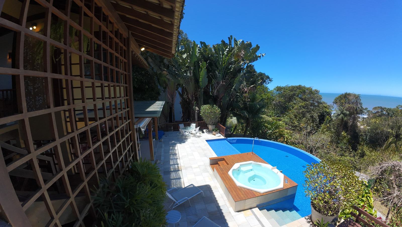 Área externa 1 — Taguaíba, Guarujá, à venda e para locação, Casa