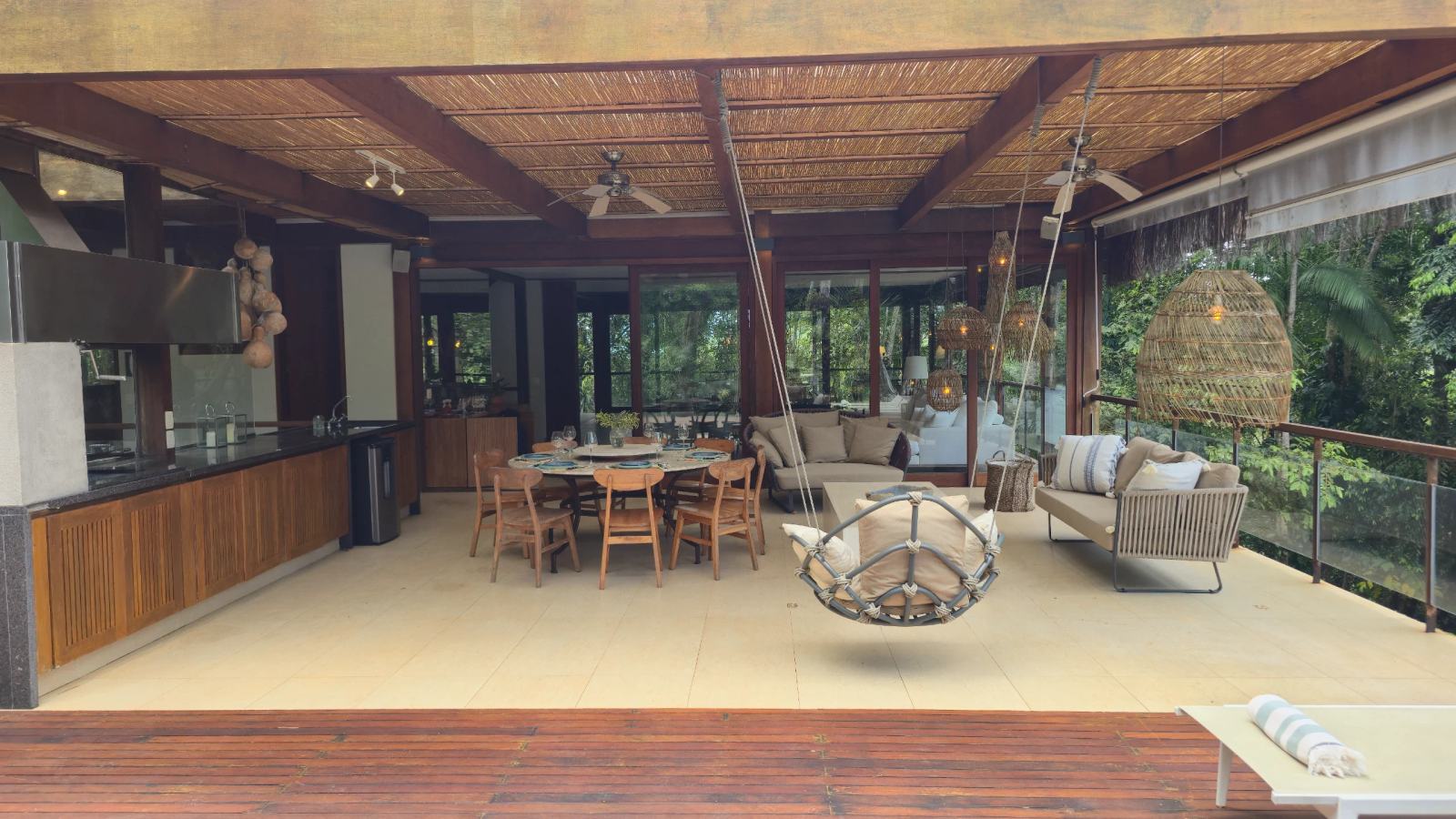 Área externa 5 — São Pedro, Guarujá, à venda e para locação, Casa
