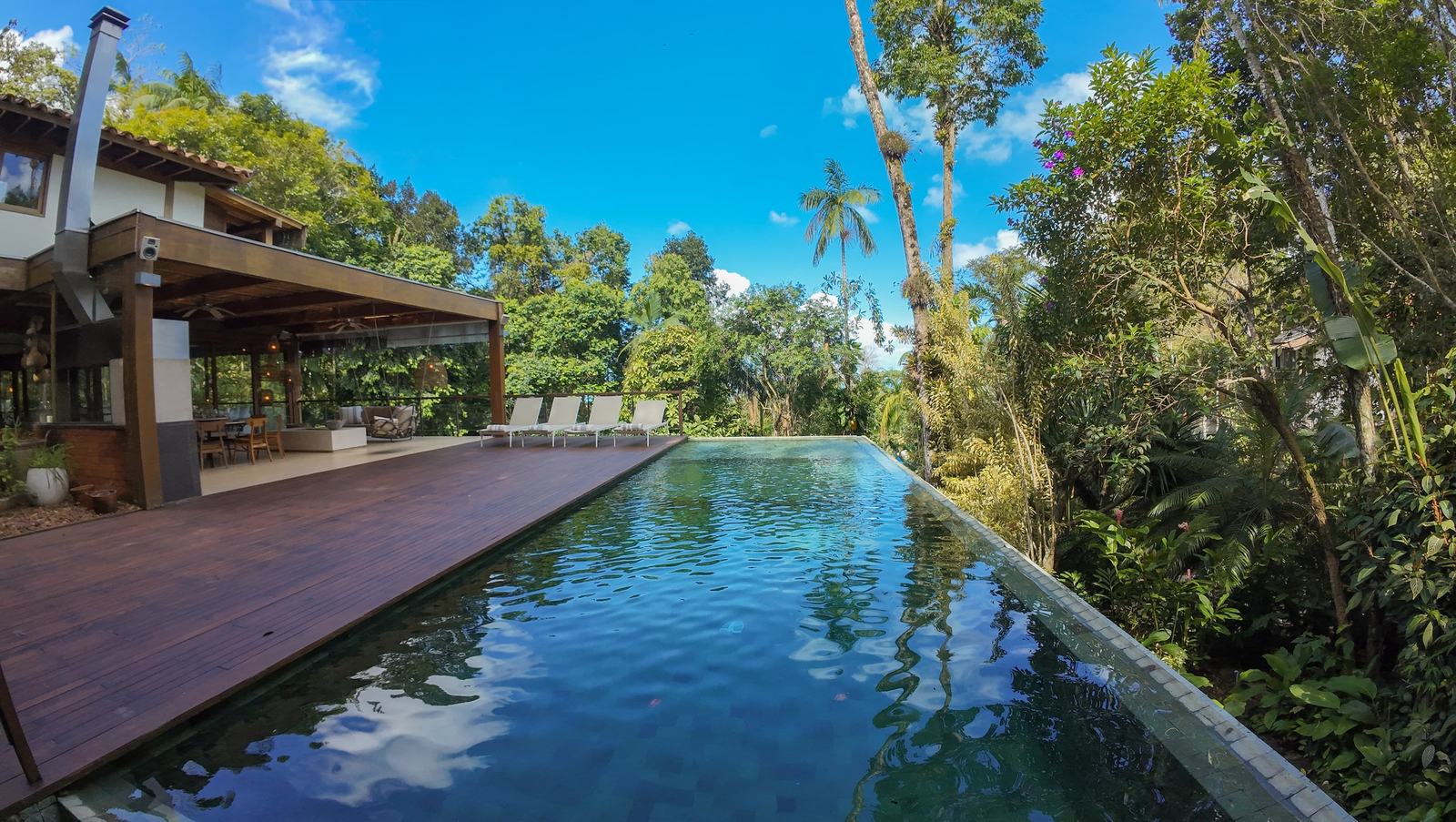 Área externa 1 — São Pedro, Guarujá, à venda e para locação, Casa