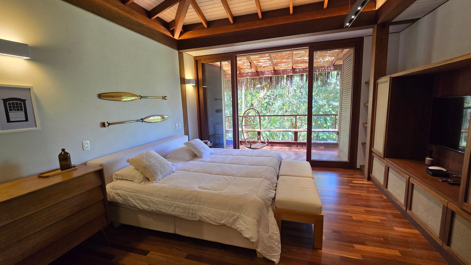 Suíte 8 — São Pedro, Guarujá, à venda e para locação, Casa