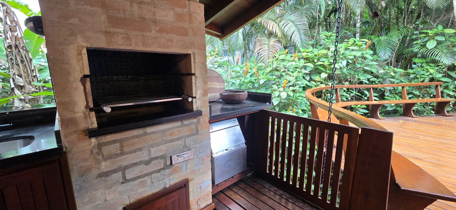 Área externa 6 — Iporanga, Guarujá, para locação, Casa